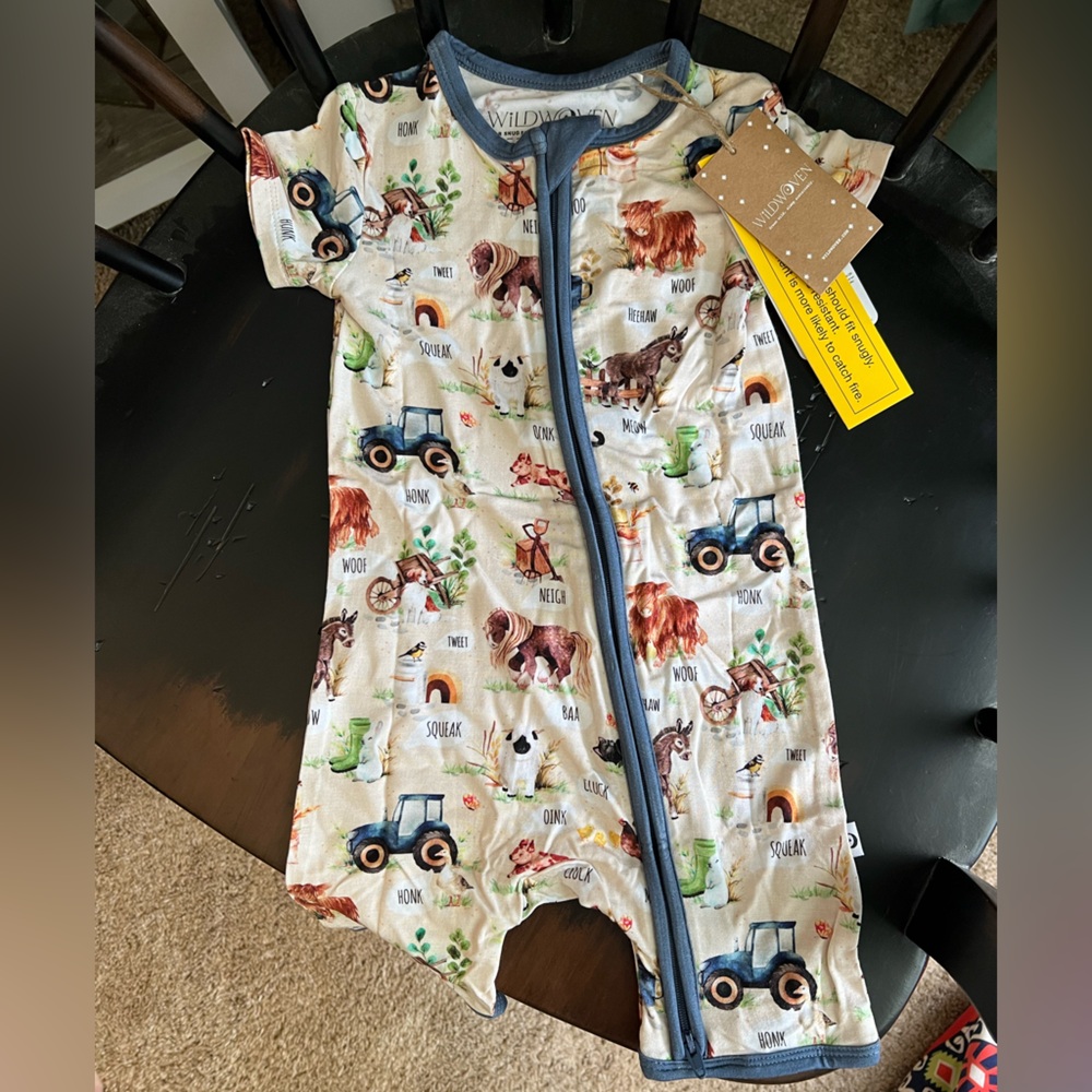 NWT Wildwoven Shorty Zip Sleeper